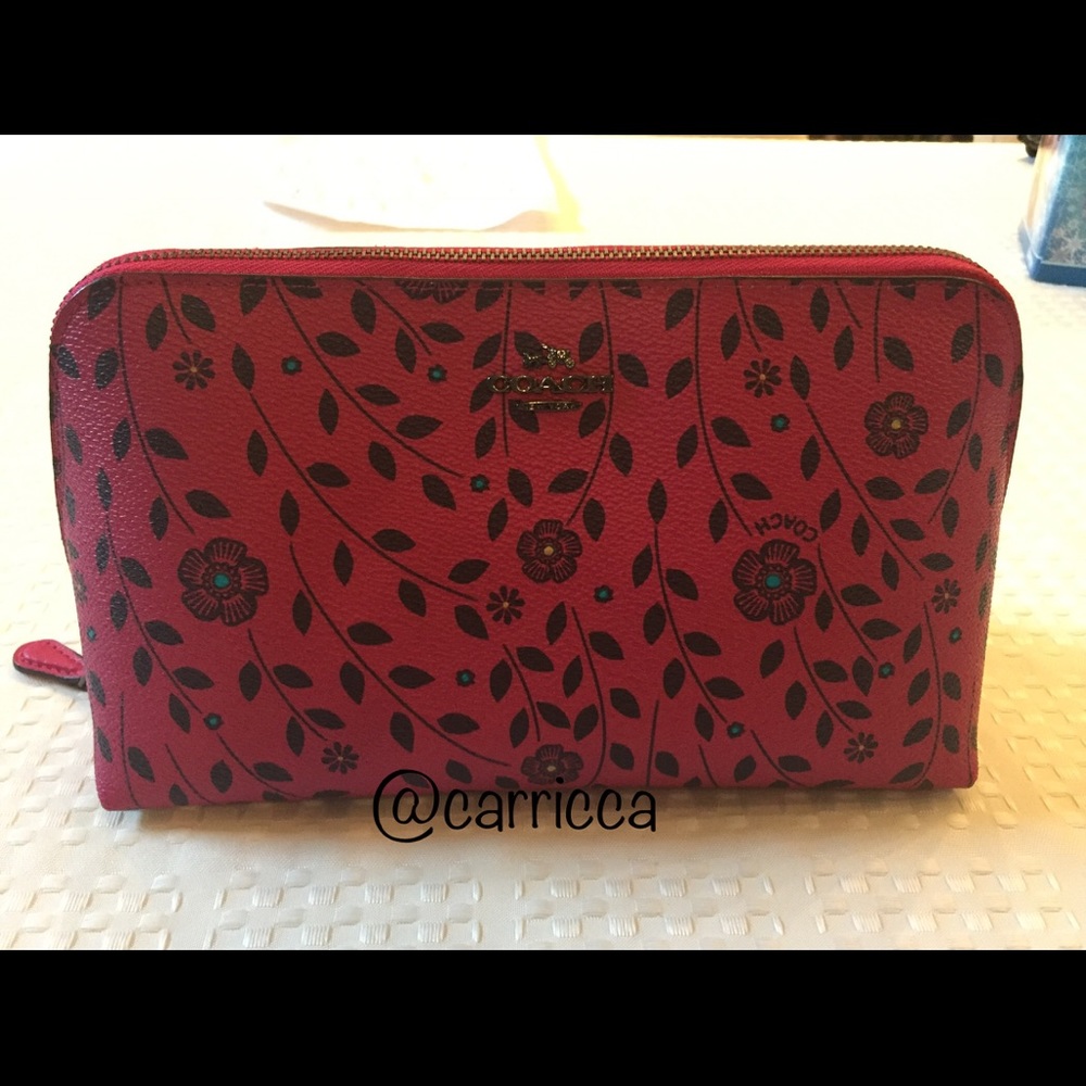 Coach Cosmetic Case 22